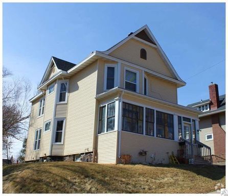 Building Photo - 309 N 26th Ave W Unit Upper Rental