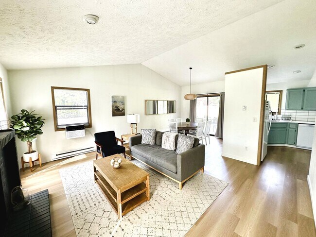 Building Photo - 189 Crestline Duplex Unit 5509 - Furnished Rental