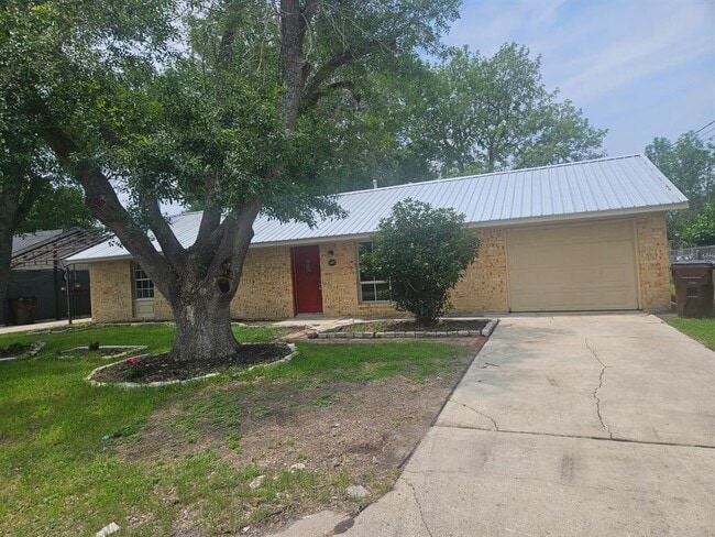 Photo - 1401 Trinity St