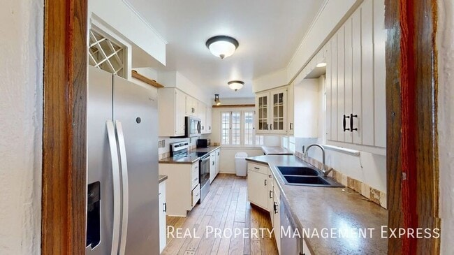 Photo - Beautiful 4 Bedroom 1.5 Bath Single Family Home in Central Sioux Falls