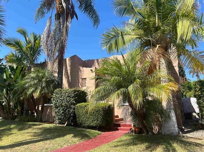 Building Photo - 4734-4736 Biona Dr Unit 4736 Biona Dr Rental