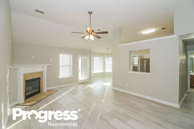 Photo - 839 Parham Cir