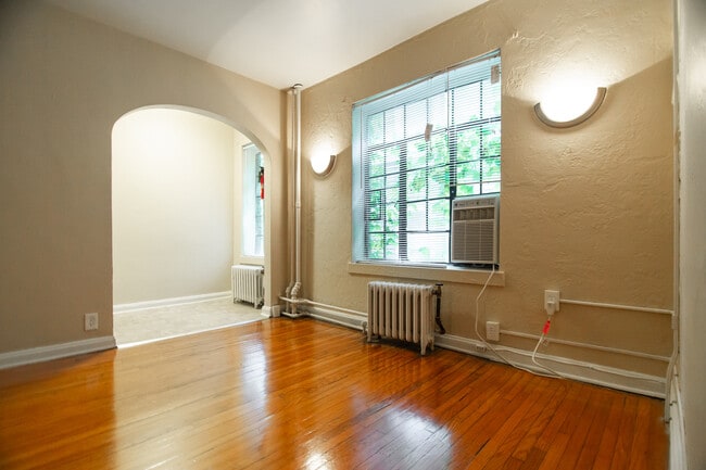 Photo - Traymore Apartments