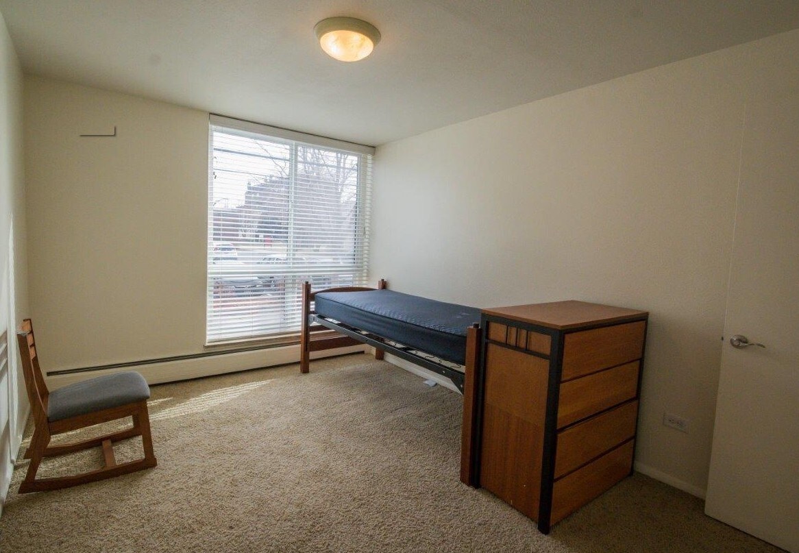 Photo - University Place Apartments
