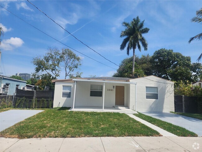 Building Photo - 1021 NW 20th Ave Rental