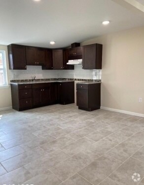 Building Photo - 321 Pershing Ave Rental