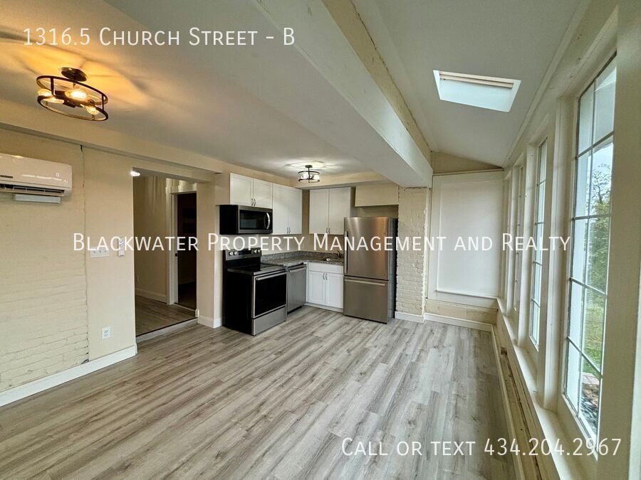 Photo - 1316.5 Church Street-B