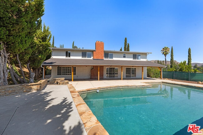 Photo - 6040 Pat Ave