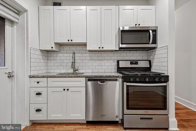 Photo - 336 Lombard St Unit 215