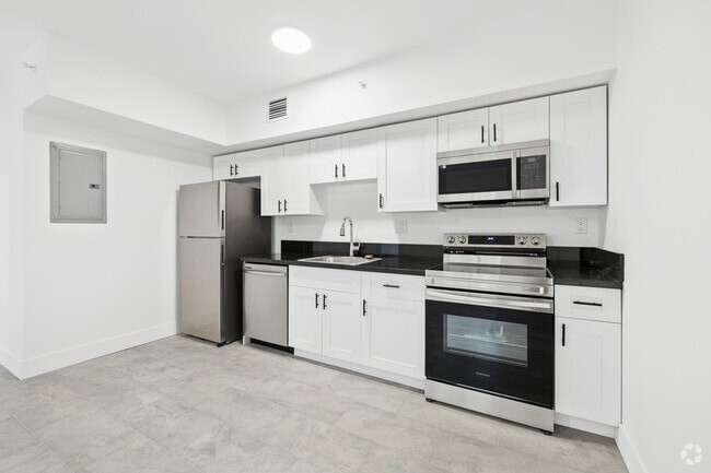3BR, 2BA - 1,000SF - Kitchen - 147 NW 59th St