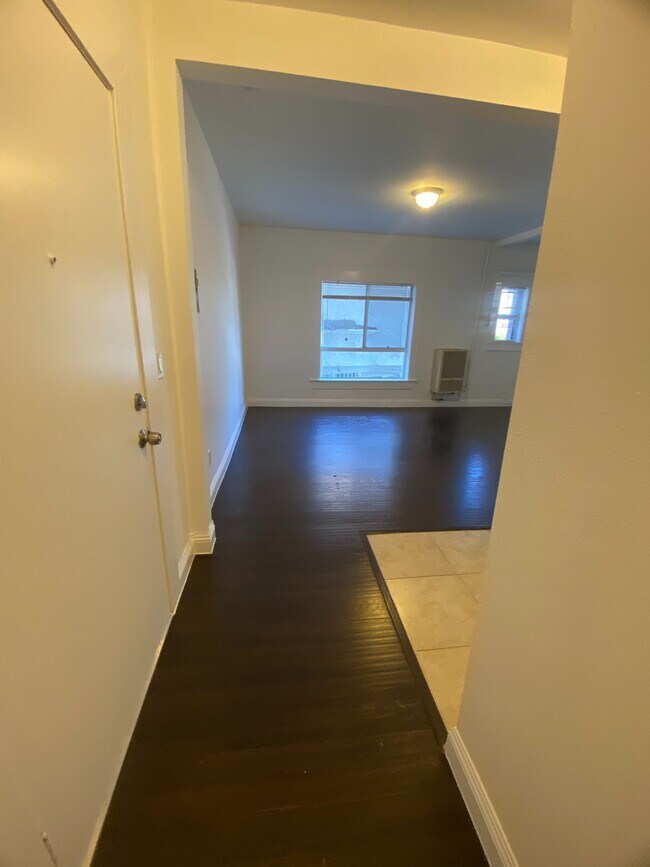 Photo - 1723 James M Wood Blvd