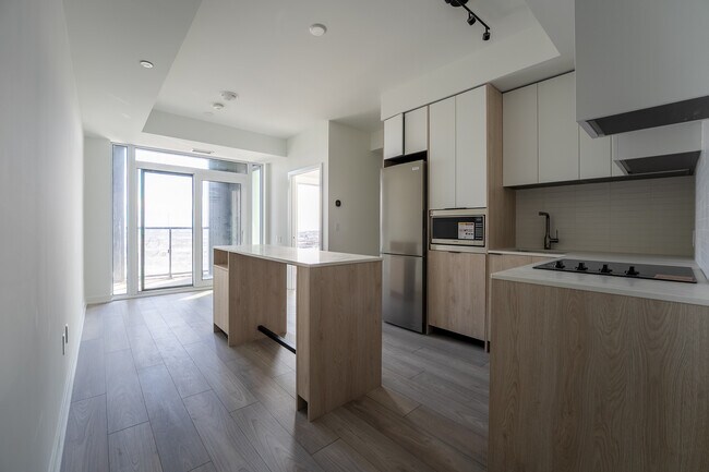 Building Photo - 1007 The Queensway Unit 1407