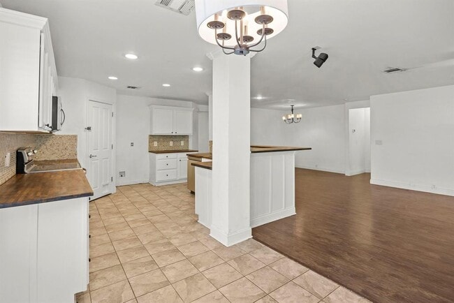 Photo - 789 Kingfisher Ln