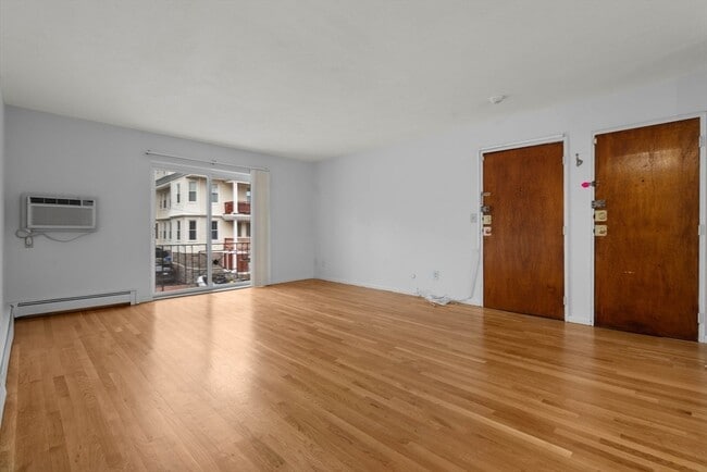 Photo - 8 Robinwood Ave Unidad 6