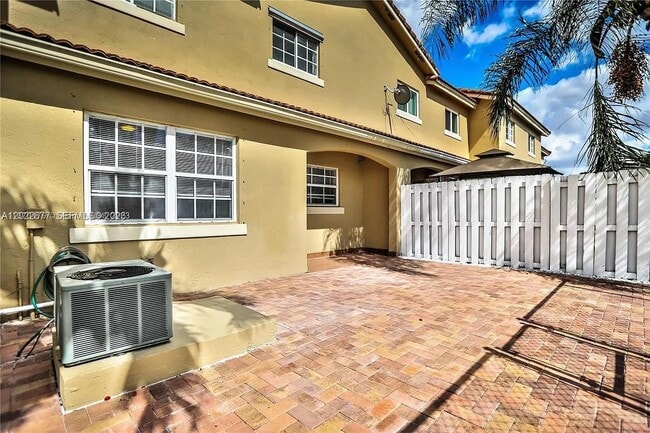 Photo - 15870 SW 69th Ln