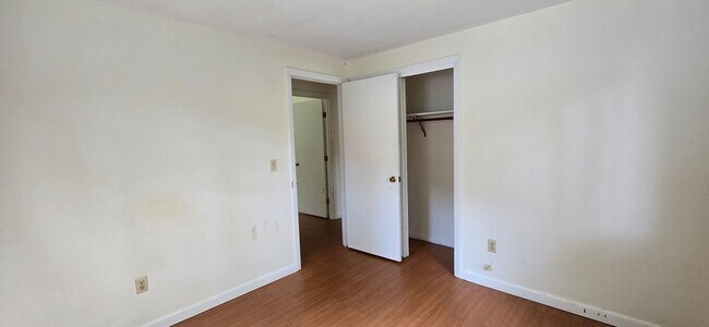 Photo - 206-208-208 Higgins Crowell Rd Unidad 208 Higgins Crowell Road