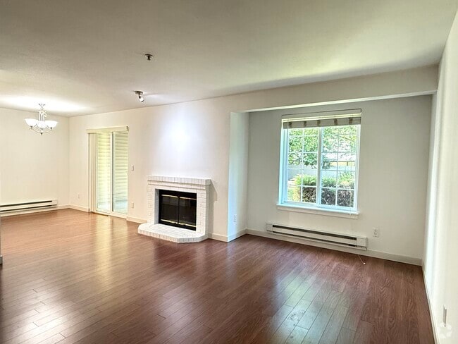Building Photo - 10619 SE 261st Pl Unit E105 Rental