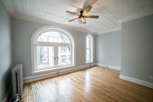 22 State St Unit 2