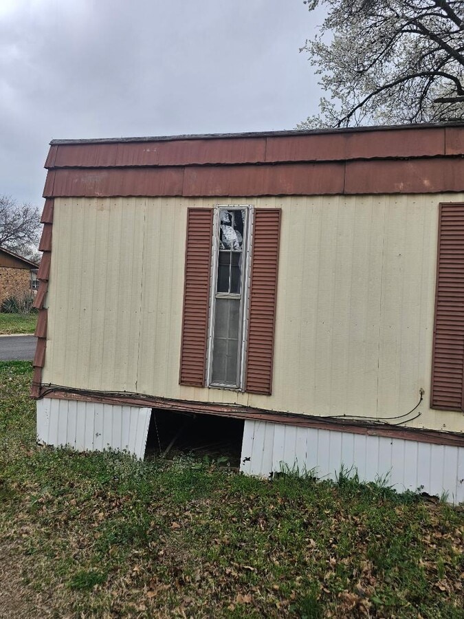 Photo - 304 Gates Ave