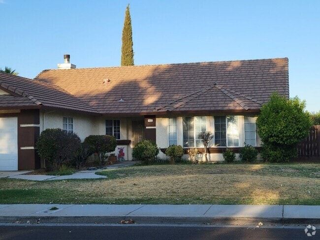 Building Photo - 1812 College Greens Dr Rental