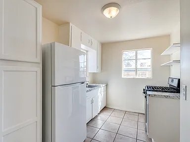 Photo - 3206 E Bellevue St Unidad 1