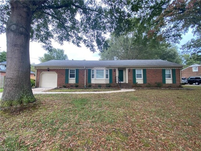 Building Photo - 2904 Evergreen Ct