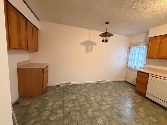 46 Dantley Dr Unit A