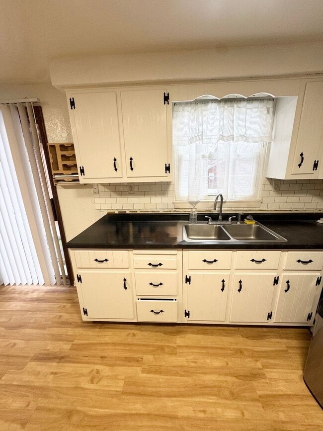 Photo - Spacious 3 Bedroom Home in Monroeville