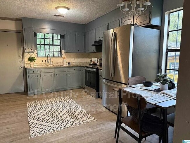 Photo - 1527 14th St SW