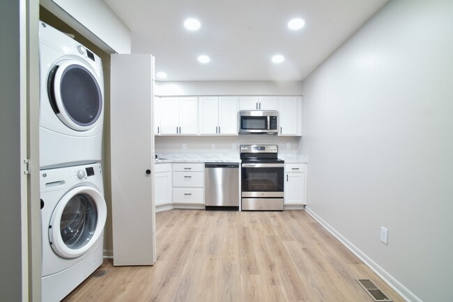 Photo - Carriage Hill Apartments