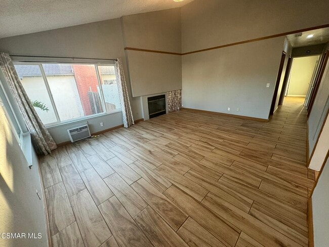 Photo - 2047 Belmar Ct N