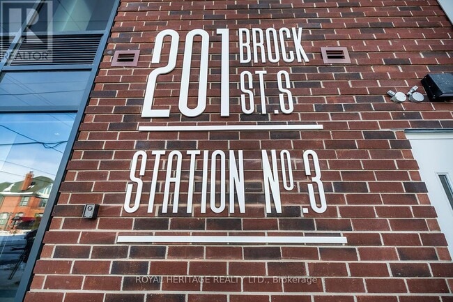 Photo - 201 Brock St S Unité 219