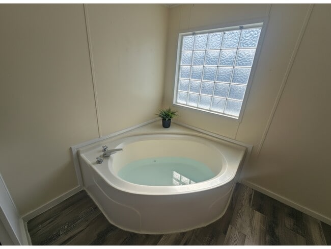 Photo - 235 Alview Dr