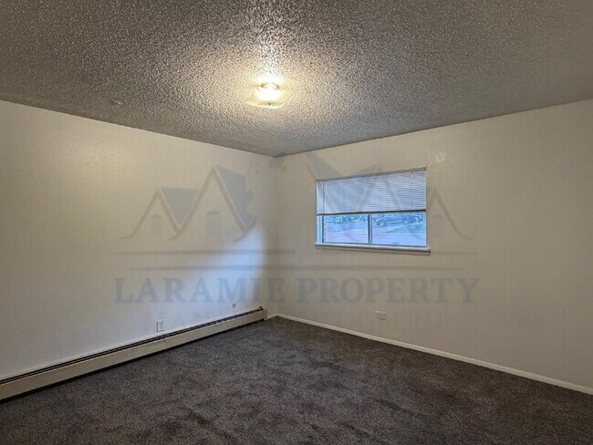 Photo - 702 Downey St Unit 9