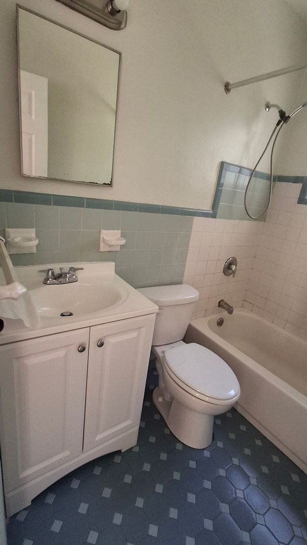 Photo - 2/1 - Conveniently Located