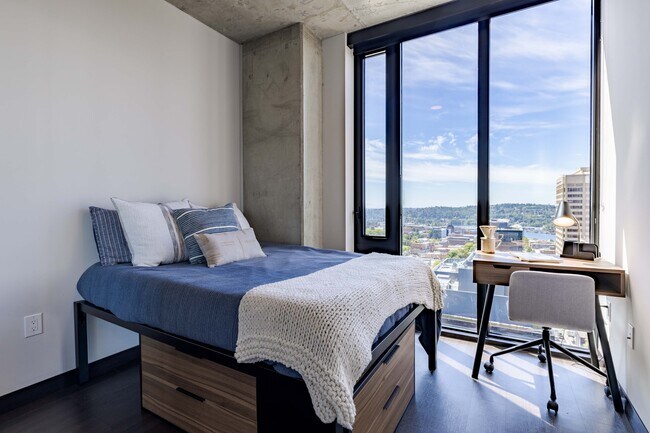 The M Seattle