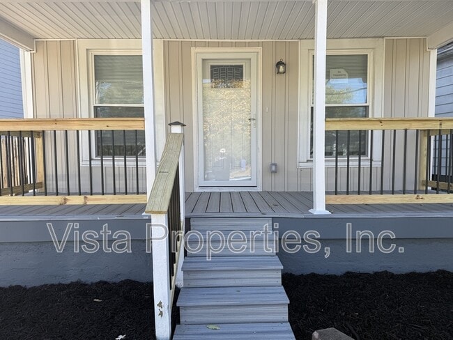 Photo - 538 University Ave