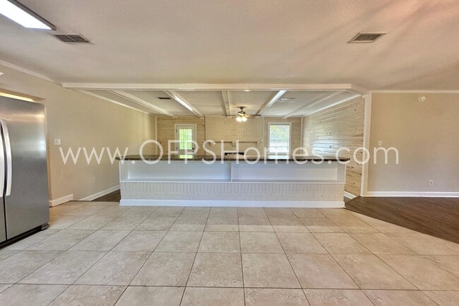 Photo - 4490 FL-87