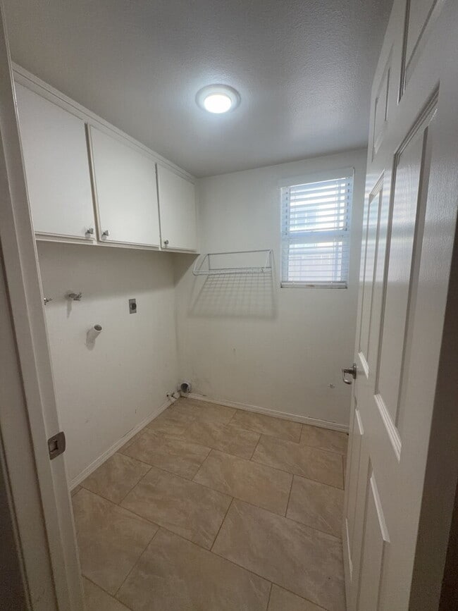 Photo - 9586 Shadow Springs Dr