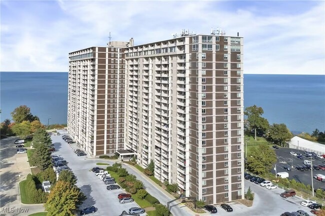 Building Photo - 12900 Lake Ave Unit 1217 Rental