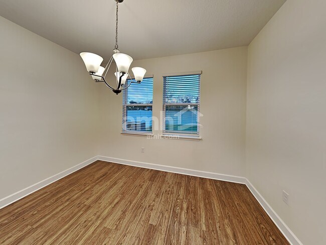 Photo - 4719 Reisswood Loop