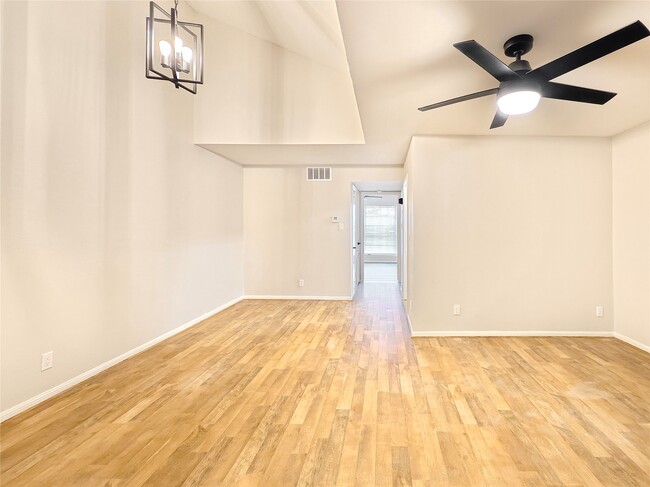 Photo - 2507 Montrose Blvd Unit 49