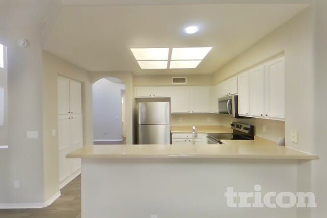 10508 W Coronado Rd