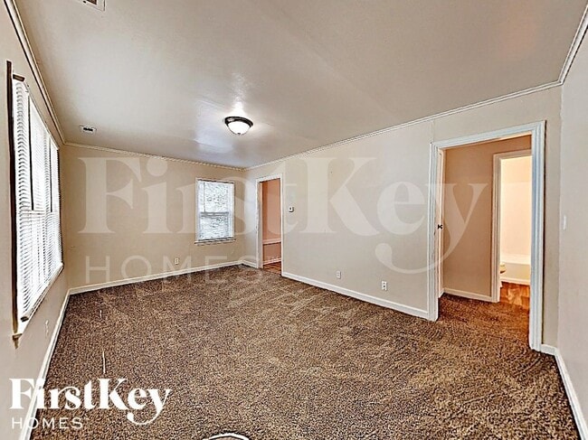 Photo - 2219 S Hall Rd