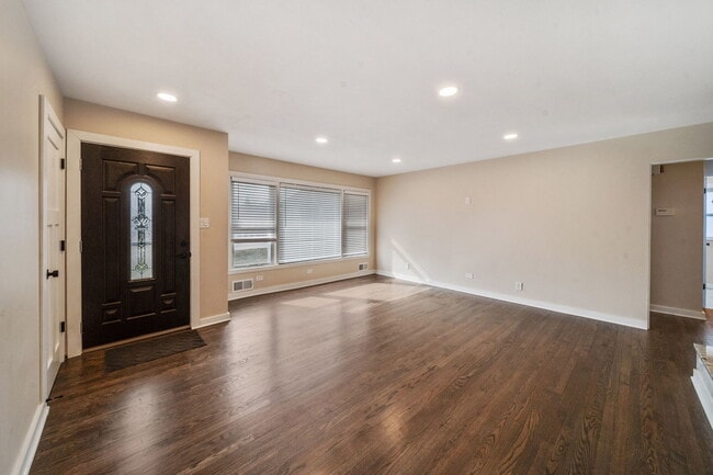 Photo - 22W144 Marston Ave