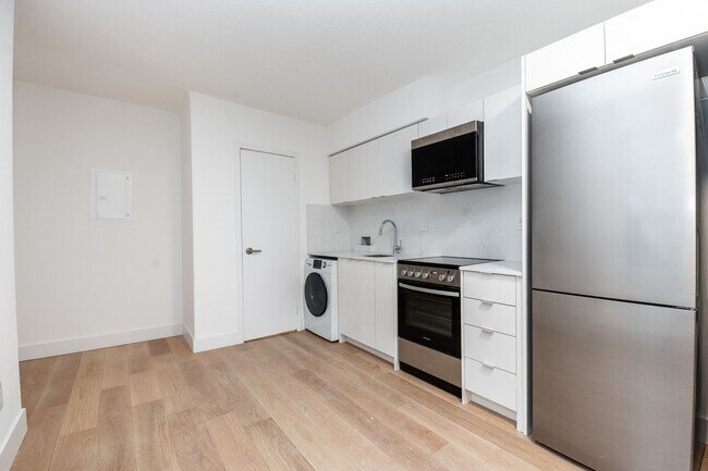 Photo - 28 Maynard Ave