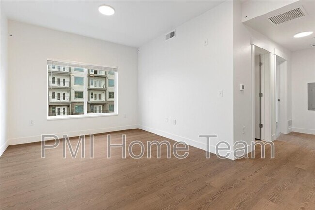 Photo - 3378 Washington Blvd Unidad 2