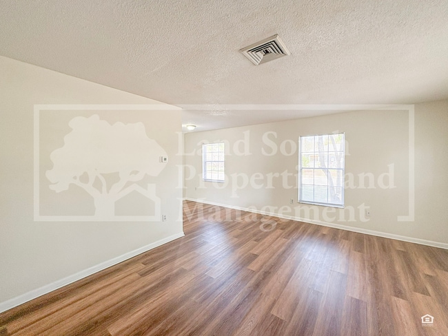 Photo - 420 Allamanda Dr