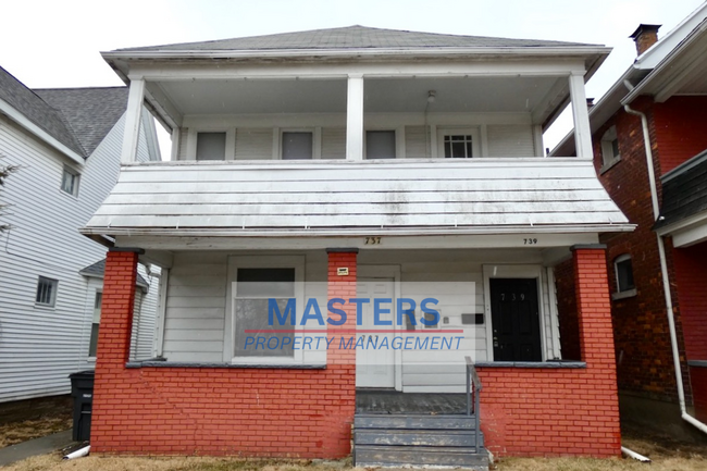 Building Photo - 737-739 Forsythe St Rental