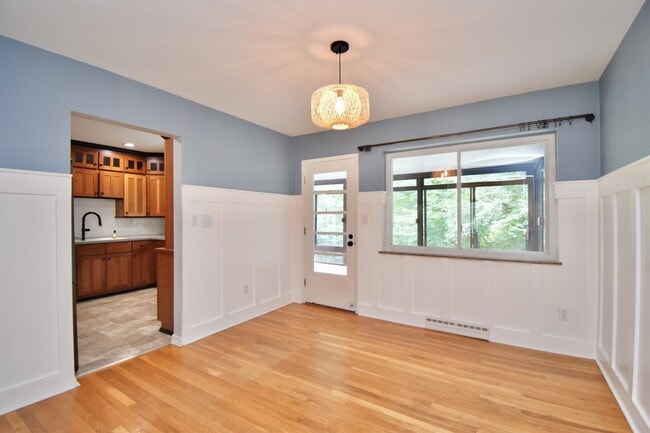 Photo - 7236 Longfield Dr